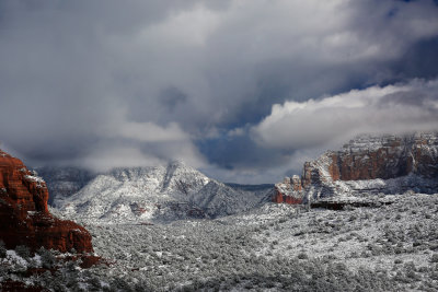 008-3B9A6814-Winter comes to Red Rock Country.jpg