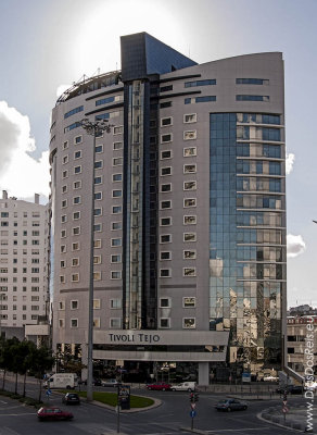 Hotel Tivoli Tejo - Arqt.s Lima Soares e Teixeira Pinto