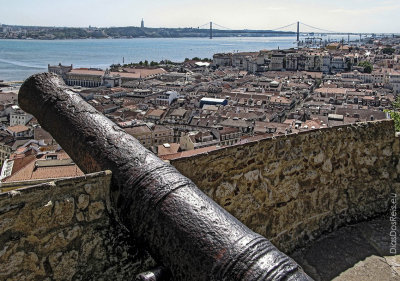 Um canhão para o Tejo