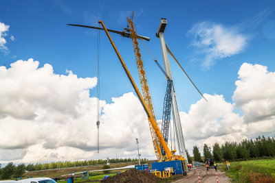 Opbouw windmolen Windmolenpark Autena