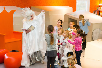 De Winterkoningin vertelt.....