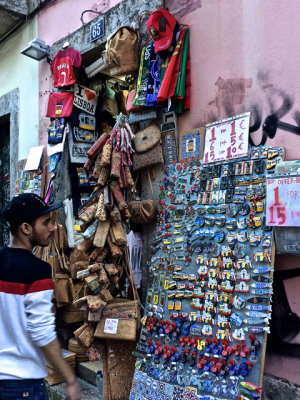 Strolling in Lisbon - 08.jpg