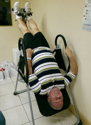 January 2015 - Don Boyd's face turning red in an inversion bed at Vic Lopez's shop in Doral