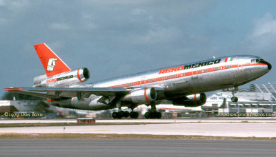 1979 - Aeromexico DC10-30 XA-DUG Ciudad de Mexico rotating from runway 9-left at MIA