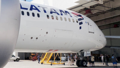 2017 - 25th Annual Aviation Photographers Tour at Miami International Airport - LATAM's new B787-9 Dreamliner CC-BGB