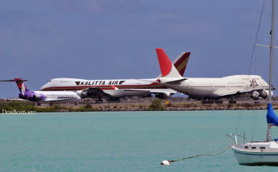 2009 - Hawaiian Airlines Boeing 717 following Kalitta and Japan Air Lines B747's to the reef runway at Honolulu International