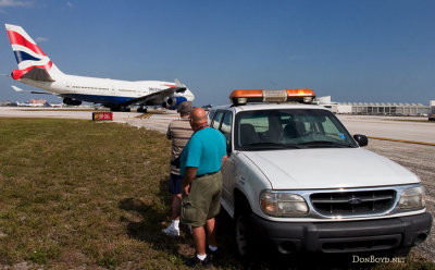 January 2015 - Eddy Gual and Don Boyd on the ramp at MIA  photographing aircraft