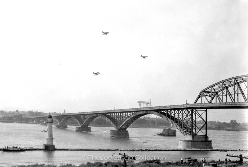 FV_Peace_Bridge_01.jpg