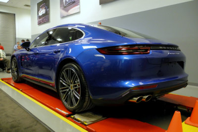 2017 Porsche Panamera Turbo (9741)