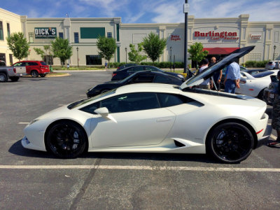 Lamborghini Huracan (6383)