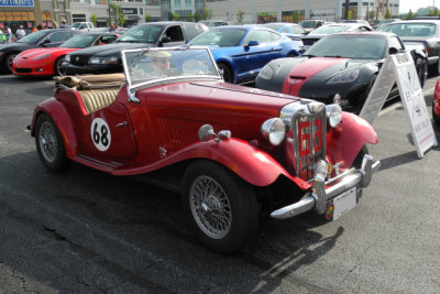 2017 JULY 22 -- 1952 MG TD Midget at Cars & Coffee in Hunt Valley, MD. (DSCN1232)