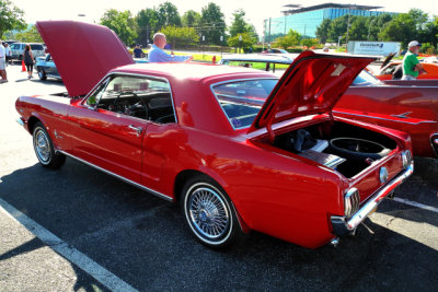2017 SEPT. 23 -- 1966 Ford Mustang with 289 cid V8 at Cars & Coffee in Hunt Valley, MD (DSCN1591)
