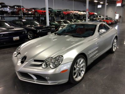 2017 MARCH 27 -- 2006 Mercedes-Benz SLR McLaren at Collectors Car Corral in Owings Mills, Maryland (IMG_5236)