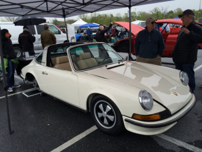 2017 APRIL 22 -- 1973 Porsche 911 Targa, Porsche Swap Meet, Hershey, PA (IMG_5379)