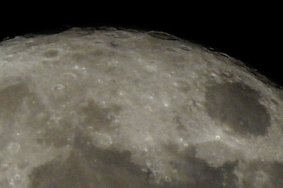 Moon shot, taken with Nikon Coolpix P900 at equivalent of 1792mm, ISO 200, 1:1 crop (DSCN0028-c)