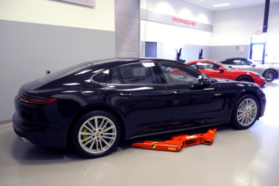 2018 Porsche Panamera E-Hybrid (2434)