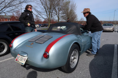 1955 Porsche 550 Spyder replica, spectator parking lot, Porsche Swap Meet in Hershey, PA (0613)