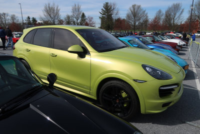 Porsche Cayenne GTS, spectator parking lot, Porsche Swap Meet in Hershey, PA (0642)