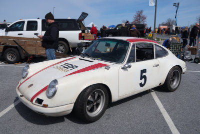 Porsche 911, vendors' area, Porsche Swap Meet in Hershey, PA (0670)
