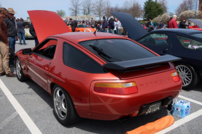 Porsche 928, People's Choice Concours, Porsche Swap Meet in Hershey, PA (0820)