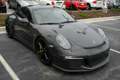 DISPLAY OF SIGNIFICANT PORSCHES: 2017 Porsche 911R, one of the last of 991 units made, 1 of 50 not silver or white (3175)