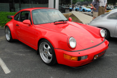DISPLAY OF SIGNIFICANT PORSCHES: 1991 Porsche 911 Turbo (964) (3173)
