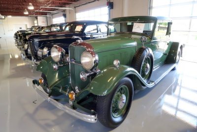 1932 Lincoln KB (V-12) Coupe (0963)