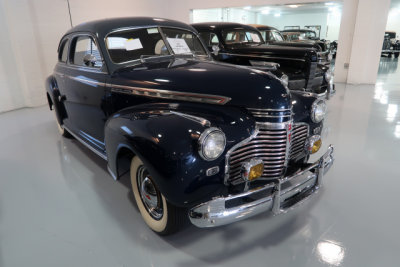 1941 Chevrolet Special Deluxe (AH) 5-Passenger Coupe (0997)
