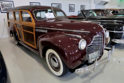 1940 Buick Model 59 Super Estate Wagon, featured in 1942 movie Now, Voyager, given by studio to actress Bette Davis (1145)
