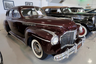 1941 Buick Model 61 Century Sedan (1148)