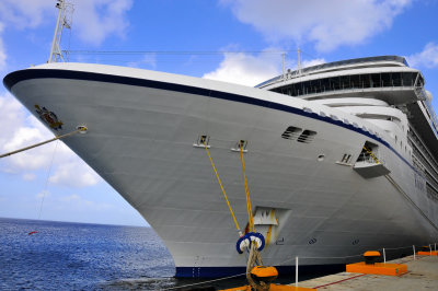 The Riviera alongside in Cozumel
