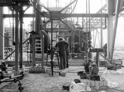 Unit chimique en construction : il ne faut pas se fier  cet apparent dsordre 