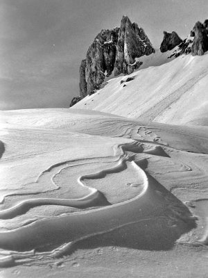 Pic Bareilles à ski dans la vallée d'Ossau 16 Avril 1978