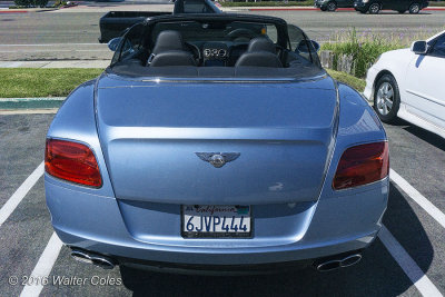 Bentley 2010s Blue Convertible (4) R.jpg