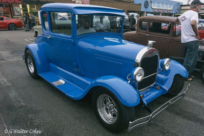 Ford 1920s Blue Coupe DD 8-16.jpg