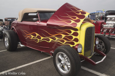 Ford 1930s Red Yellow Flames NB 10-15-16.jpg