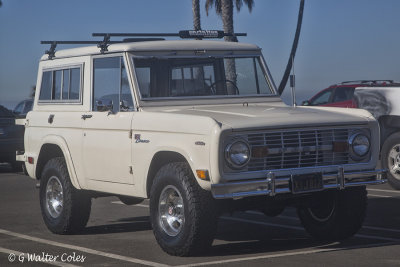 Ford 1970s Bronco White (2) F.jpg