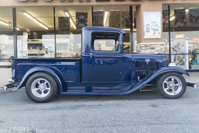 Ford 1934 PU Blue DD 5-17 (2) S.jpg