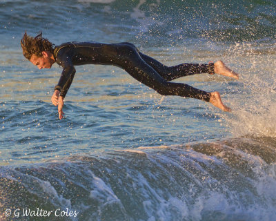 Surfers HB Pier 12-29-17 Wipeout (1).jpg