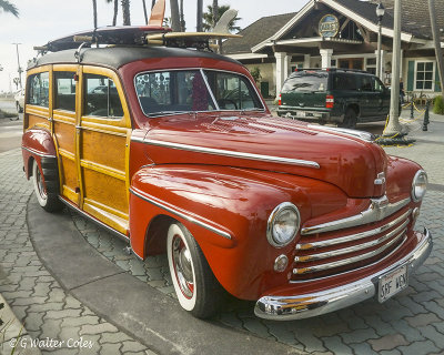 Ford 1940s Woody wgn Red Pier 4-17 CC T5.jpg