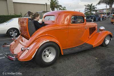 Ford 1934 Coupe Rumble 2 DD 8-5-17 girls.jpg
