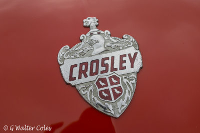 Crosley 1949 Woody wagon DD 8-19-17 (6) Emblem.jpg