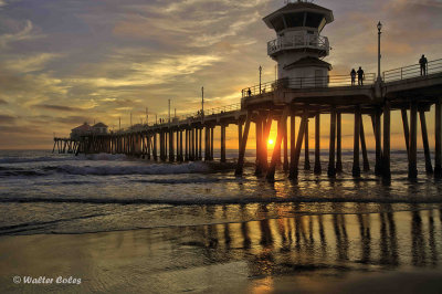 Sunset_Pier_HDR_2_102918_1_2_3_Realistic_AI_Clear.jpg
