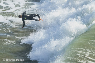 Surfer_wipeout_HB_Pier_122018_CC_AI_w.jpg