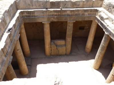 14-Paphos tomb of Kings -014.JPG