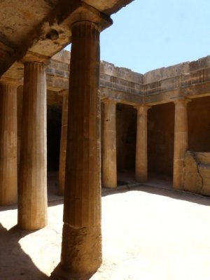 17-Paphos tomb of Kings -017.JPG