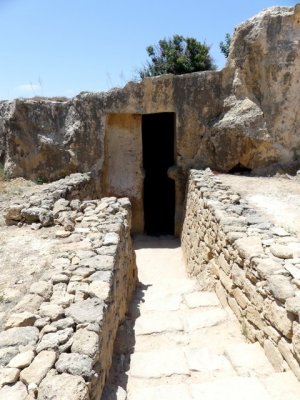 19-Paphos tomb of Kings -019.JPG