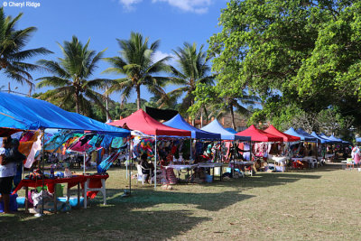 2735-luganville-market.jpg