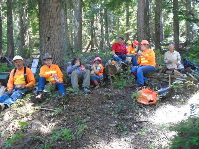 57 d - puncheon crew lunch break.jpg