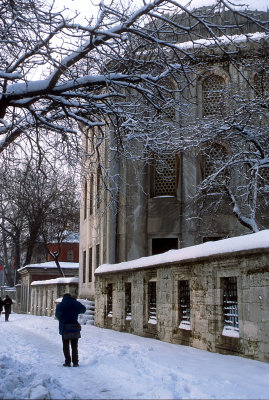 snow in Sultanahmet